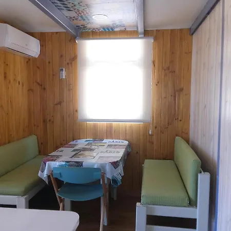 Camping-bungalows Altomira 3*