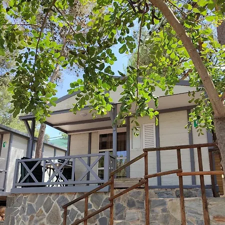 Campsite Camping-bungalows Altomira 3*